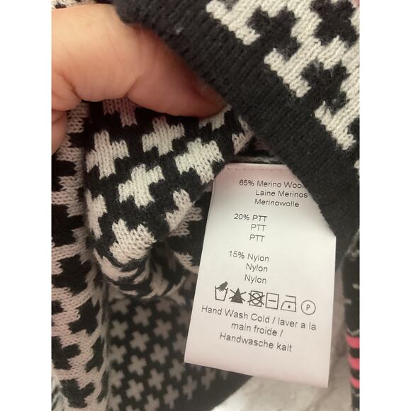 BOGA Size Medium Merino Wool Blend Sweater - Picture 5 of 8